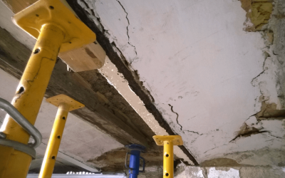 Vigas de acero corroídas